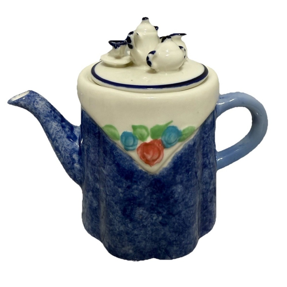 Vintage Blue Floral Porcelain Tea Kettle Pot With 3D Tea Pot & Cups On Lid
